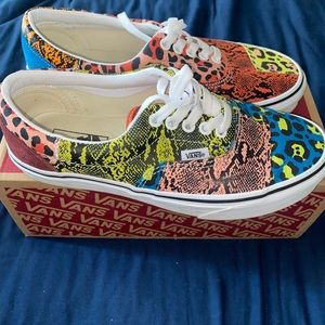 Era animal print vans